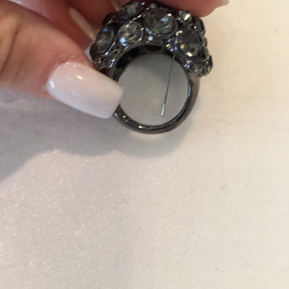 Gunmetal Gray Rhinestone Cluster Ring - Picture 4 of 7